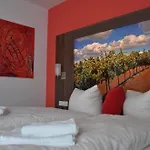 Alembra - Wein Style 3* Τρίερ