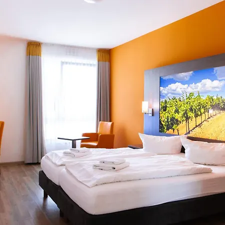 Отель Alembra - Wein Style