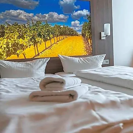 Hotel Alembra - Wein Style 3*