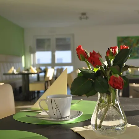 Hotel Alembra - Wein Style 3*